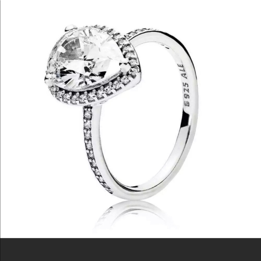 Pandora Tear Drop Ring 💍